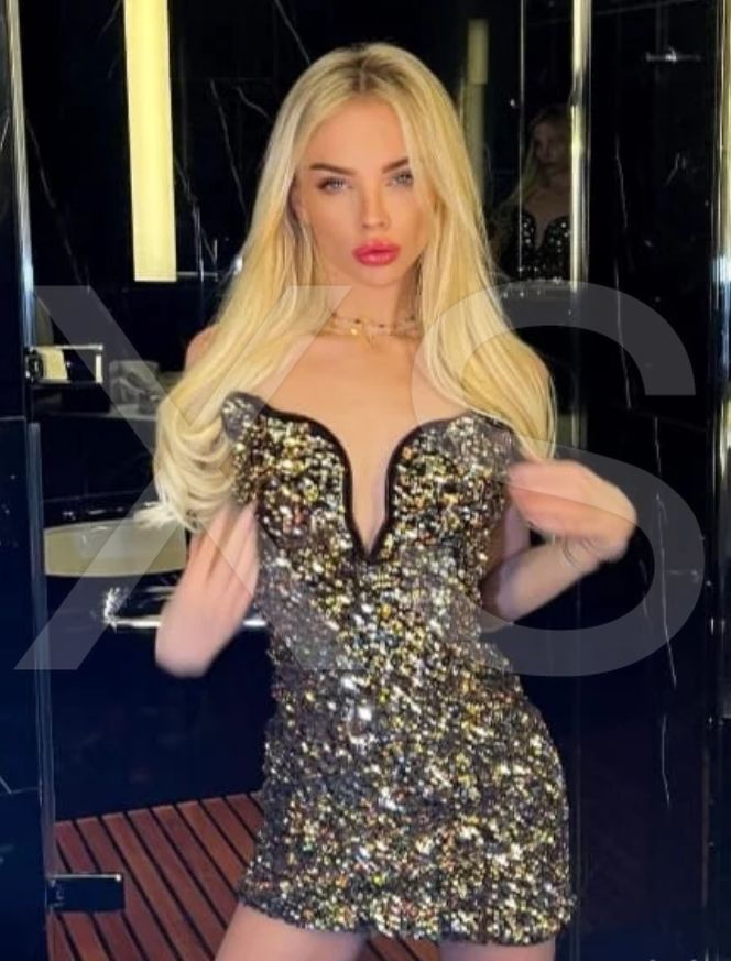 Alessia - escort Uster