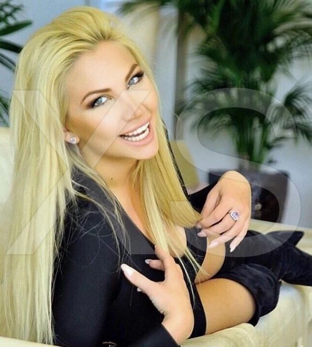 Karinna - escort Zurich